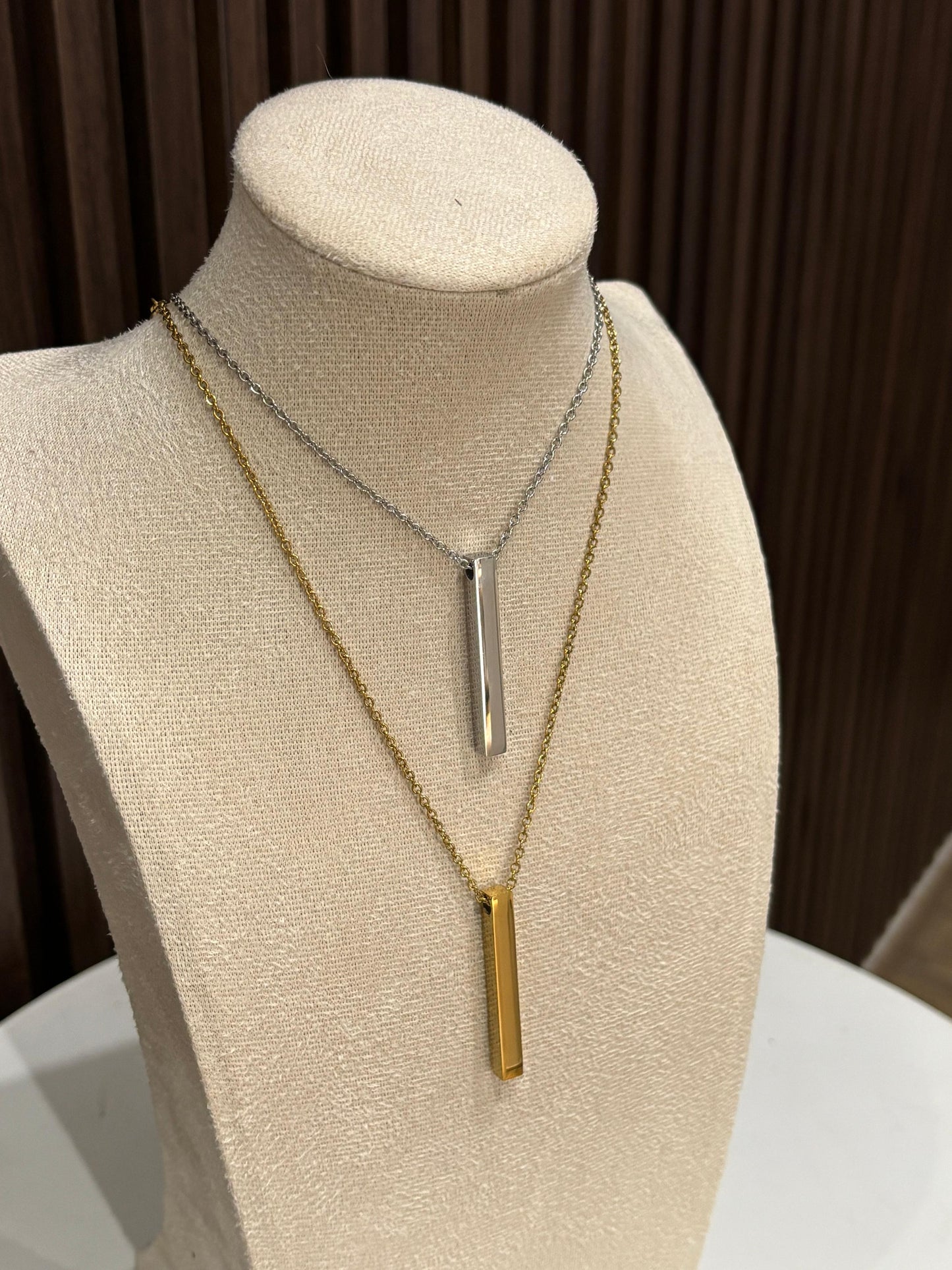 COLLAR PLACA LARGO